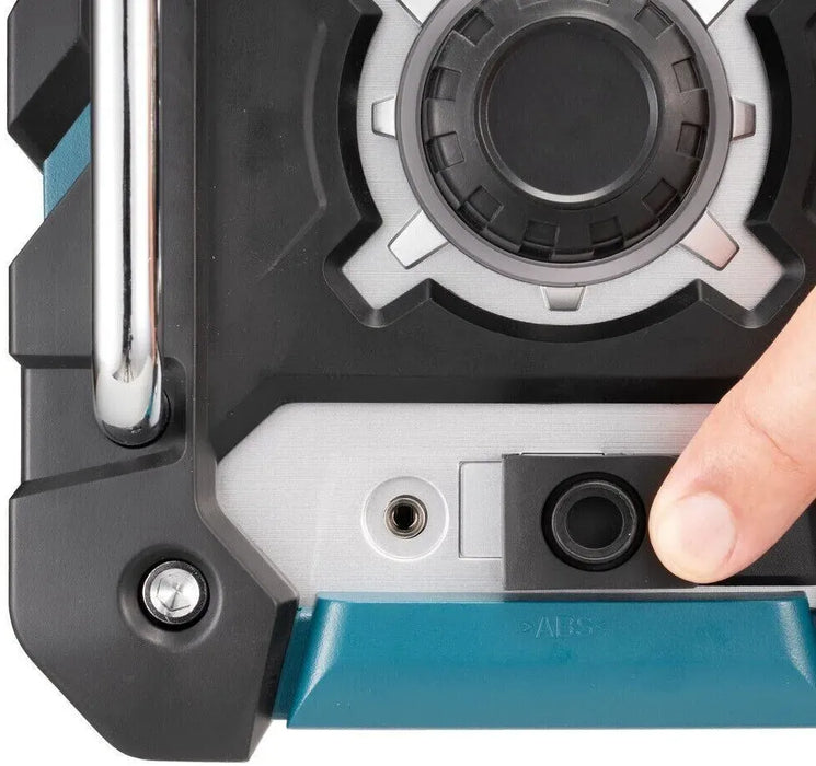 Radio de chantier MAKITA DMR108N Bluetooth + Stat Ipod + USB - Déstockage - BAKZOKA