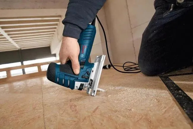 Scie sauteuse BOSCH PRO GST 150 CE + mallette - Reconditionné - BAKZOKA